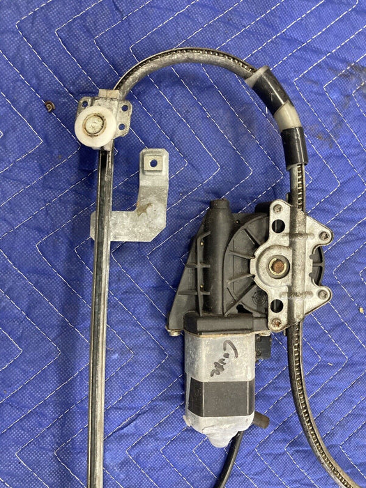 1984-1991 BMW 318i 325i E30 Left Front Coupe Window Regulator Motor OEM #2605M