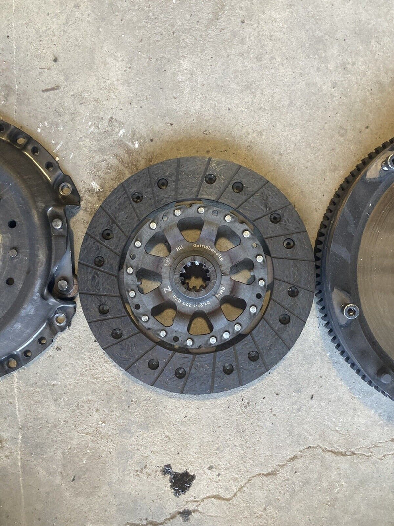 1988-1996 BMW E34 5 Series 525i Clutch Flywheel Pack Manual Trans OEM #1924M