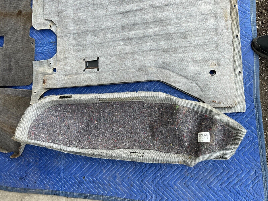 1998-2002 Isuzu Trooper Gray Front & Rear RH & LH Molded Carpet Set OEM #932EM