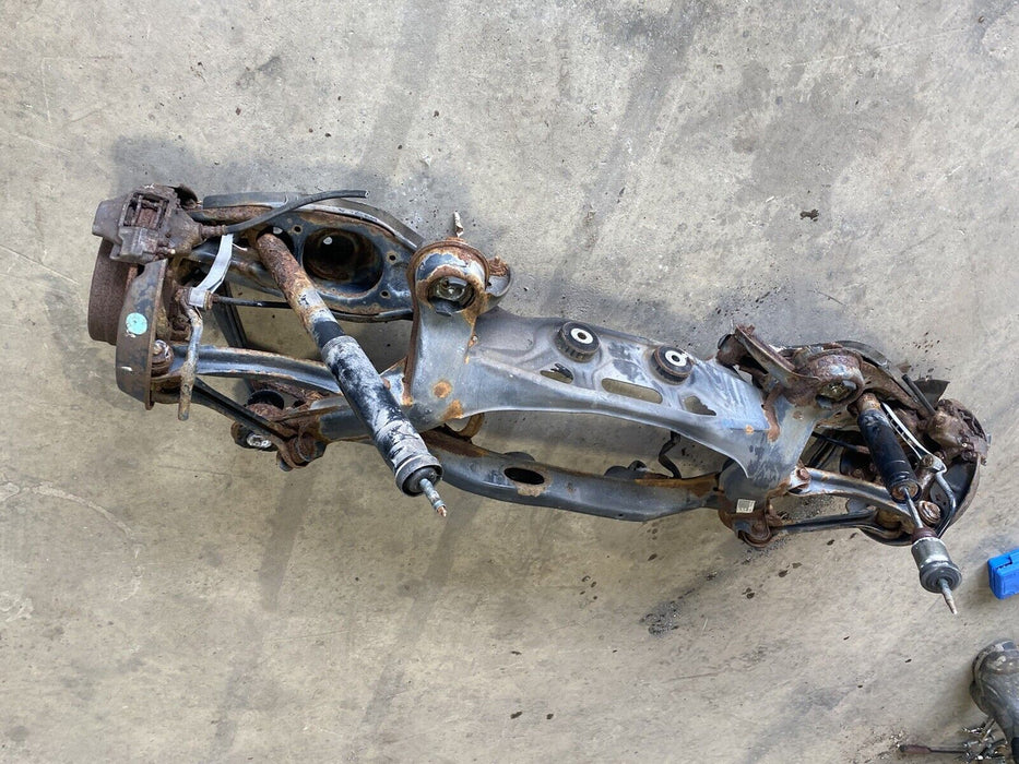 94-00 Mercedes Benz C220 C230 Rear Subframe Differential Assembly Carrier #1012E