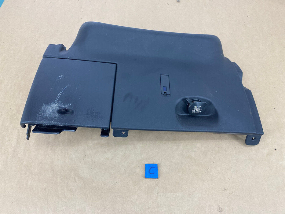 2001-2004 Dodge Dakota Center Dash Lower Ash Tray Trim 5GM77TRMAA OEM #2459E