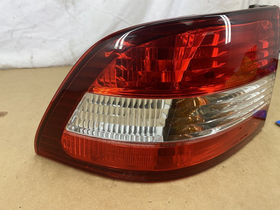 2000-2001 Lexus ES300 Driver Left LH Rear Outer Side Tail Light OEM #2403E