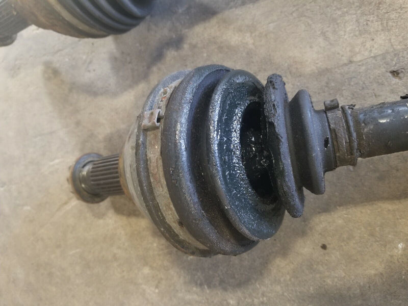 2001-2006 E46 BMW 330XI OEM  FRONT AWD CV SHAFT AXLES JOINT LEFT RIGHT #262CN