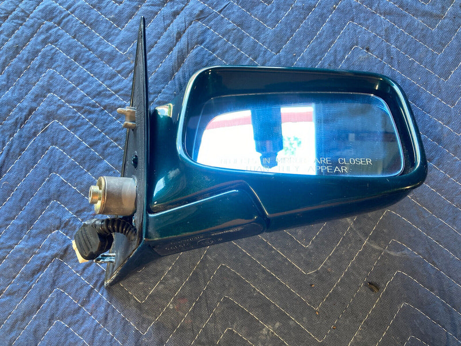 1986-1994 BMW 7 Series E32 Right Rear View Mirror Green Pass Side OEM #1038M