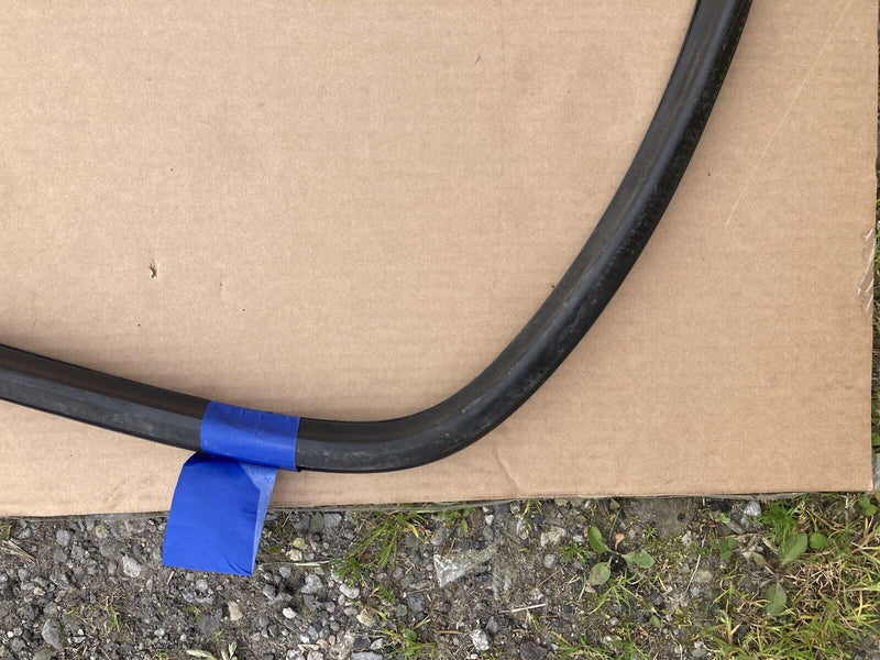 1982-1994 BMW E30 318i 325i Front Windshield Gasket Seal Weatherstripping #2257M