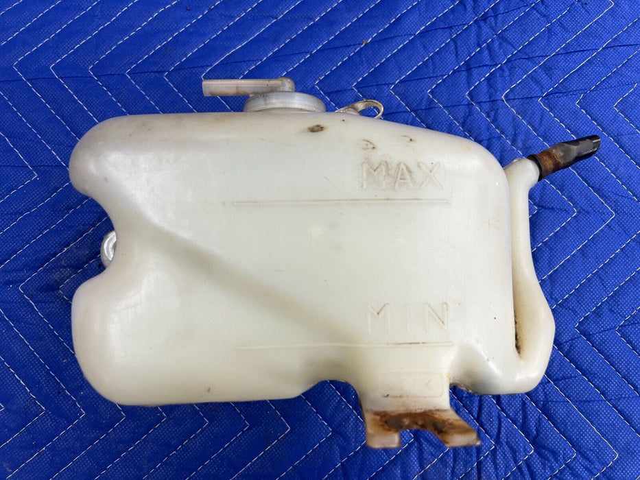 1998-2002 Isuzu Trooper Coolant Overflow Expansion Reservoir Tank Jug OEM #949EM