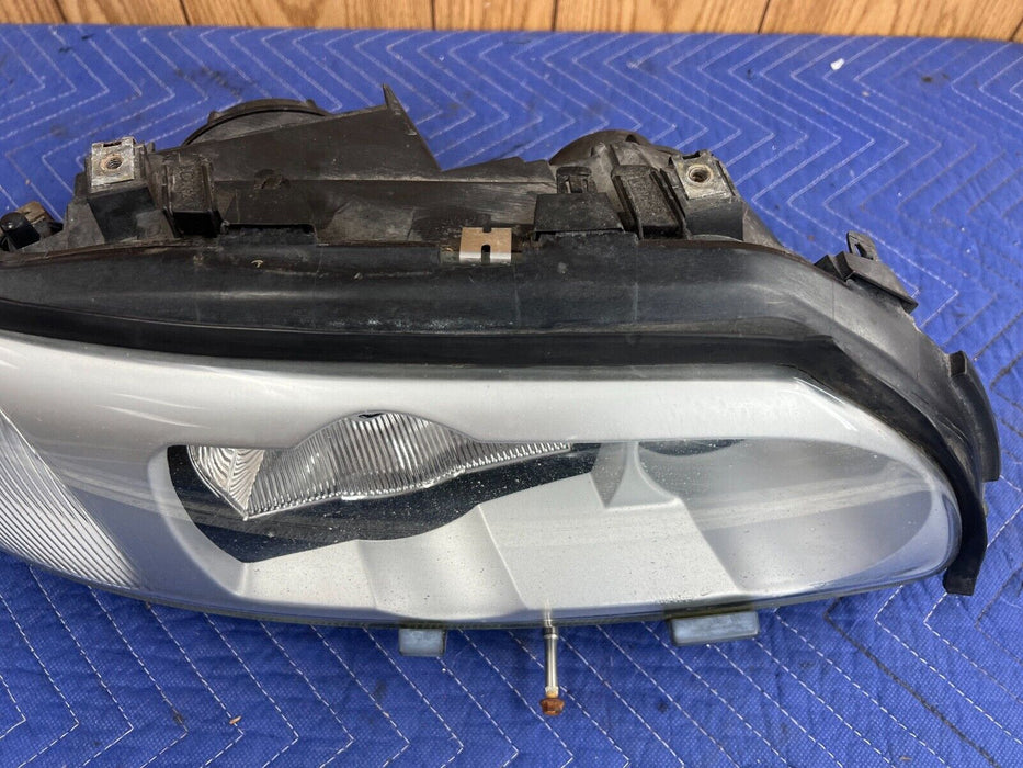 2005-2007 Volvo S60R V70R Passenger Right RH Headlight Lamp 30698824 OEM #1199EM