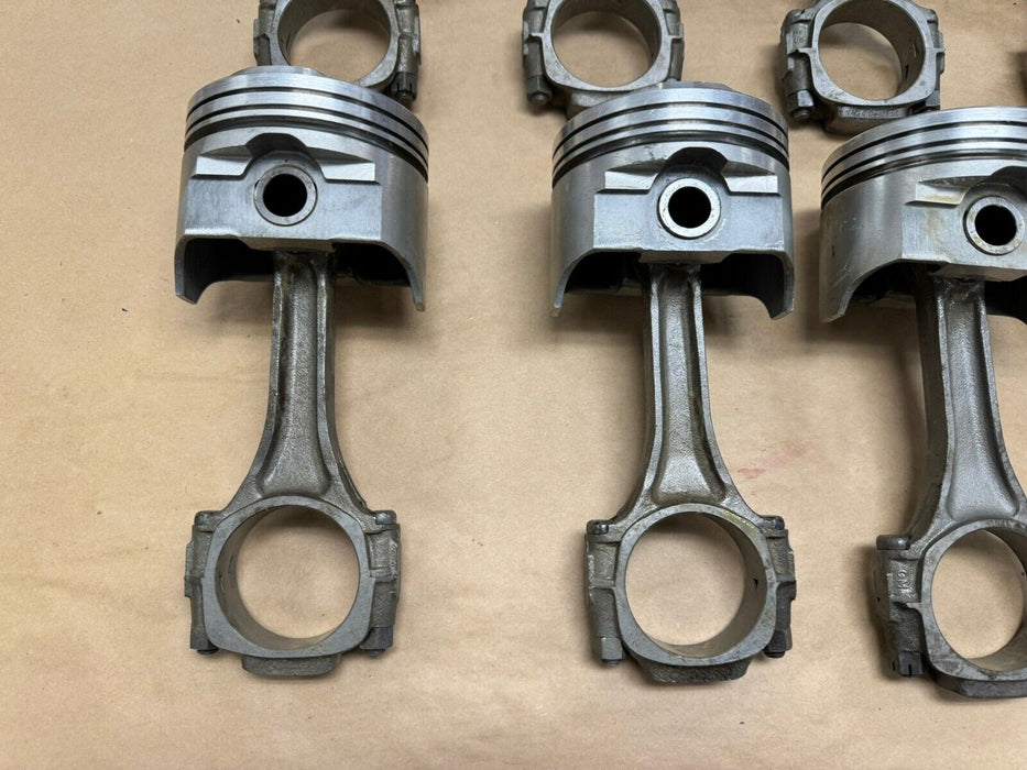 Chevy Corvette C3 Chevelle 396 427 Big Block L2300 Pistons & Connecting Rods GM