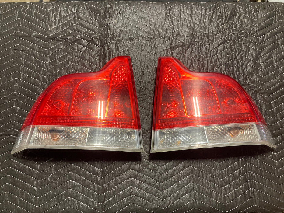 2005-2007 Volvo S60R S60 V70R Tail Light Assembly Brake LH RH Pair OEM #1437M