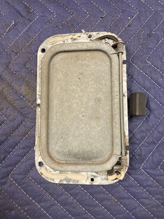 1975-1985 Volvo 242 240 244 245 Kick Vent Foot Well Air Door OEM #1700M