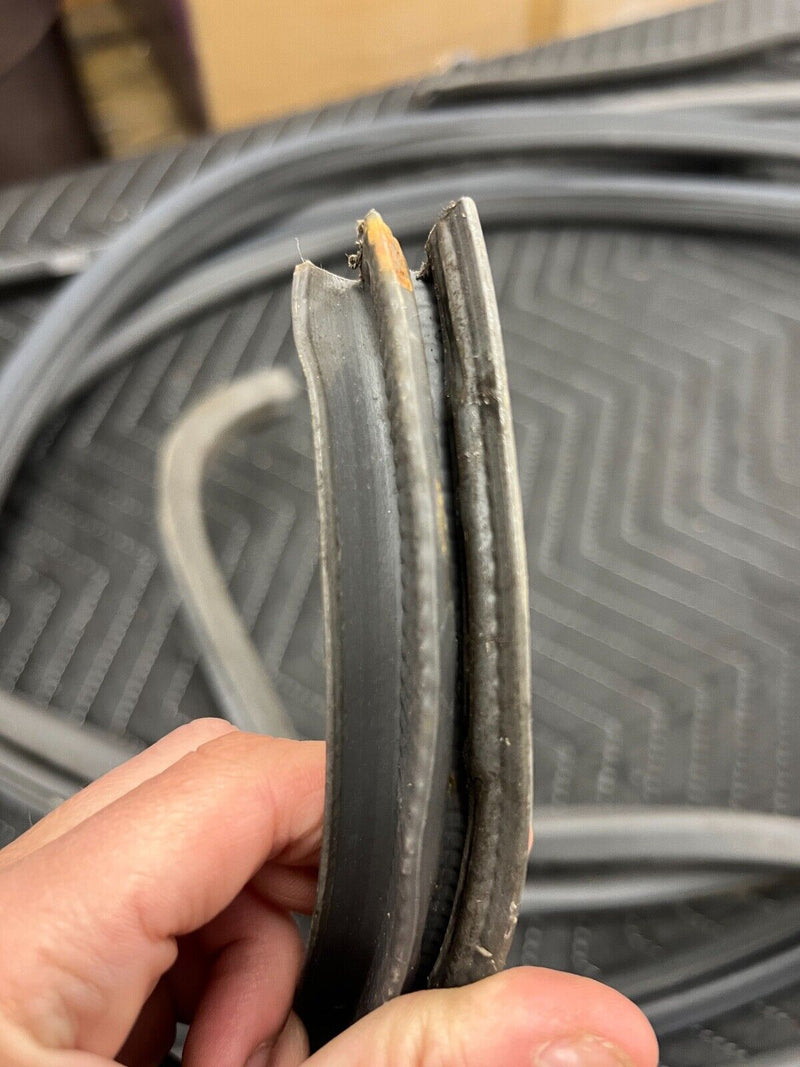 1998-2002 Isuzu Trooper Set of 4 RH & LH Door Seal Weather Stripping OEM #910EM
