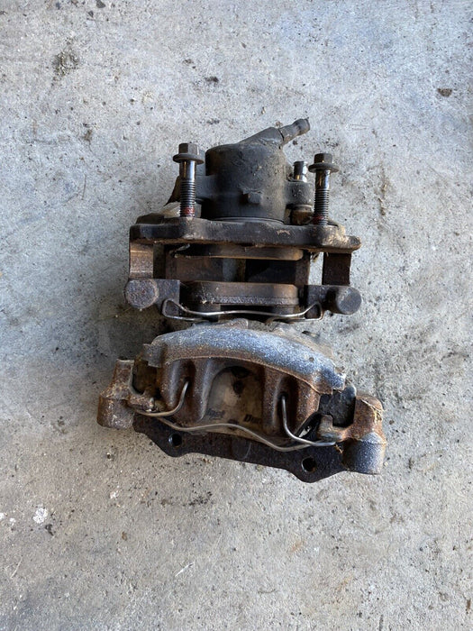 Volvo V70R XC S70 V70 Front Left & Right Brake Caliper & Bracket 98-00 #491E