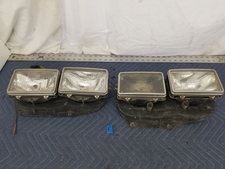 1978-1985 Volvo 240 244 245 Left & Right Quad Square USA Headlight Pair #2634E