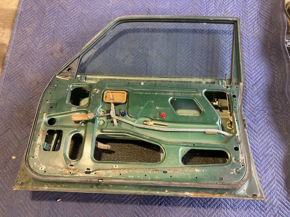 1975-1985 Volvo 242 240 244 245 Passenger Door Coupe Right Green 2 OEM #1692M