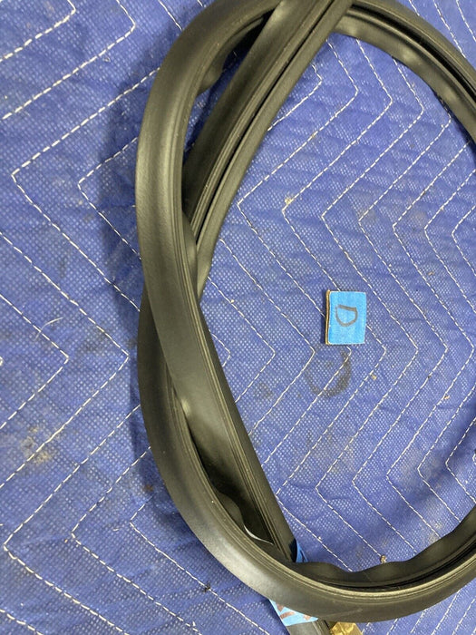 2004-2007 Volvo S60R S60 V70R Dash To Firewall Seal Gasket Rubber OEM #2879M