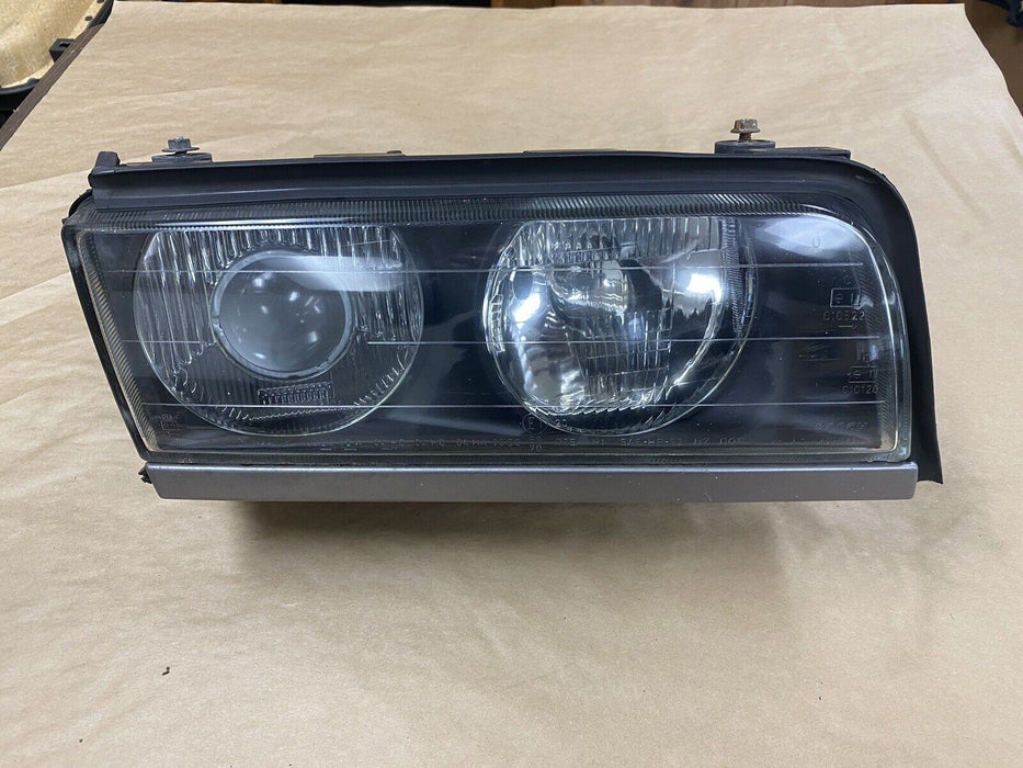 1995-1998 BMW 740i 740iL Passenger Right Halogen Headlight Assembly OEM #2069EJ