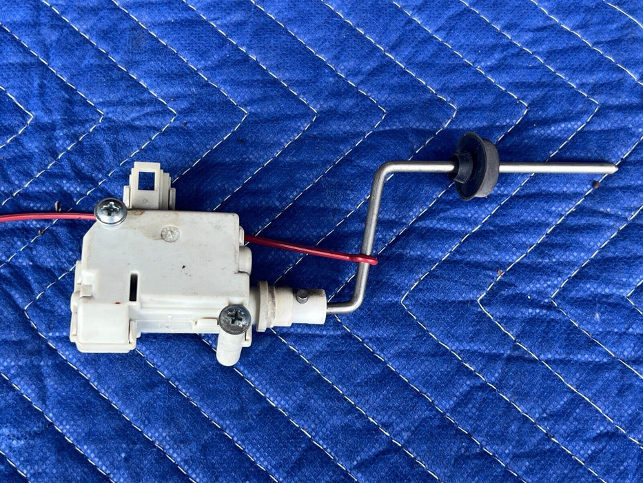 2003-2009 Audi S4 B6 B7 8E Fuel Gas Door Lock Actuator 8E0862153 OEM #482EM