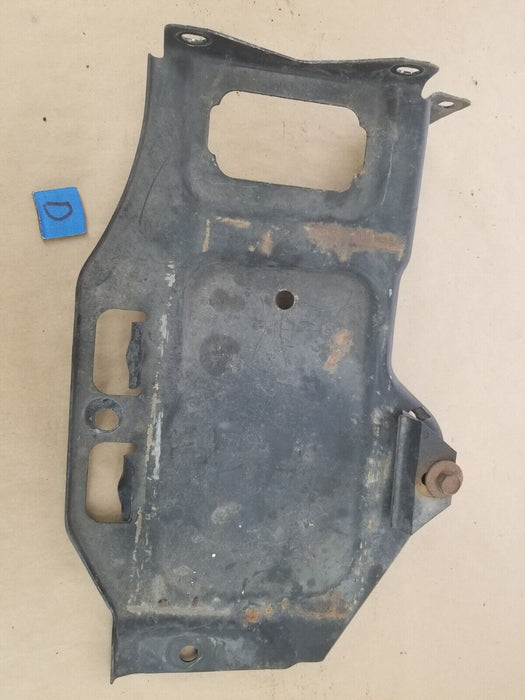 1999-2007 CHEVY 1500 SILVERADO SIERRA OEM BATTERY TRAY BRACKET 15705102z #841CN