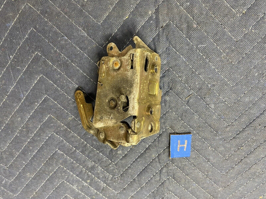 1979-1993 Volvo 240 Power Door Lock Actuator Assembly Mechanism L & R OEM #2171E