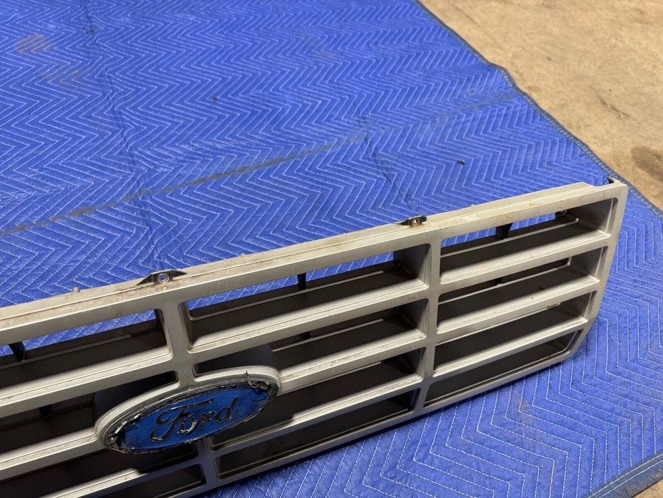 1983-1991 Ford Truck F100 F150 F250 F350 & Bronco Grille Assembly OEM #3175E