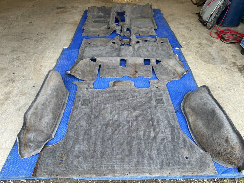 1998-2002 Isuzu Trooper Gray Front & Rear RH & LH Molded Carpet Set OEM #932EM