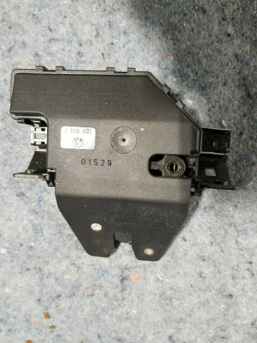 2001-2006 E46 Series BMW 330XI REAR TRUNK LID LATCH LOCK  8 196 401 #207CN