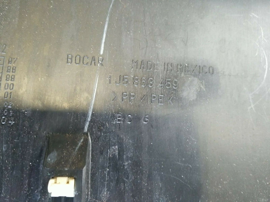 2001-2005 VW Jetta Engine 2.0L 01-05 TRUNK REAR PLASTIC SCUFF PLATE COVER #141CN