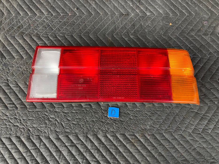 1982-1994 BMW E30 318i 325i 1368824 Right RH Tail Light Brake Rear OEM #2097M