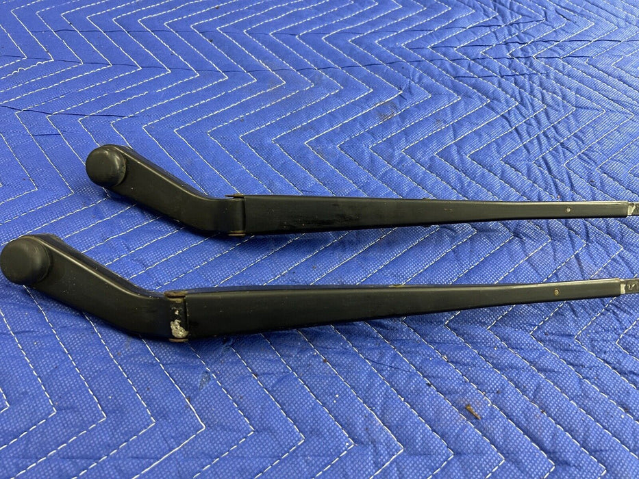 1998-2002 Isuzu Trooper LH & RH Windshield Wiper Arm Blade Pair Set OEM #944EM