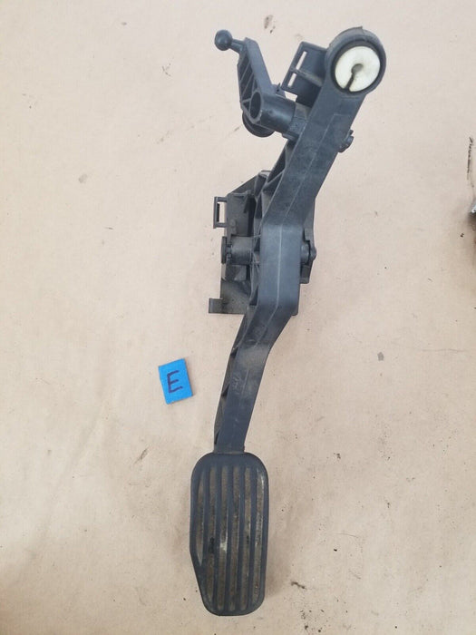 1992-1997 Volvo 850 850R Gas Throttle Accelerator Pedal Assembly OEM #2894E