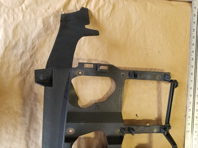1999-2007 CHEVY 1500 SILVERADO SIERRA OEM HEADLIGHT BRACKETS USED  #836CN
