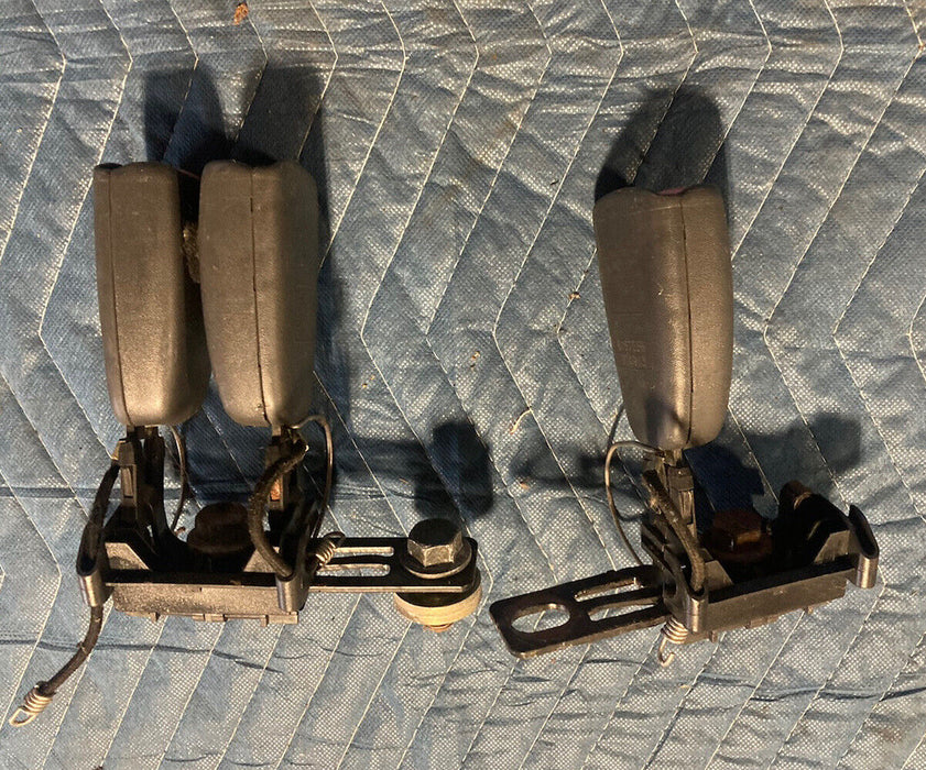 1998-2000 Volvo Rear Seat Buckles Set 9475304 OEM V70 V70R S70 #250M