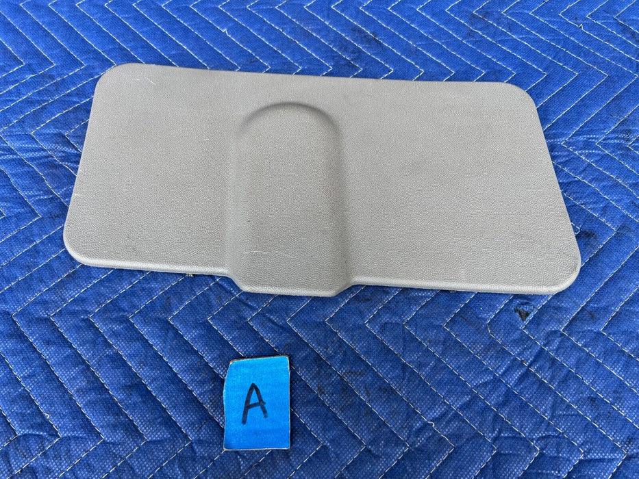 2002-2007 Saturn Vue Rear Trunk Door Jack Cover Trim Panel 22628016 OEM #470EM