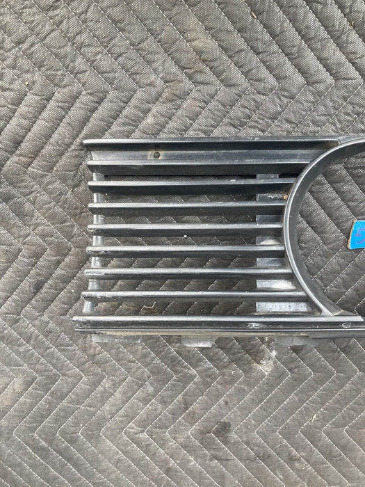 1982-1994 BMW E30 318i 325i Headlight Grille Right RH Trim 1945886 OEM #2192M