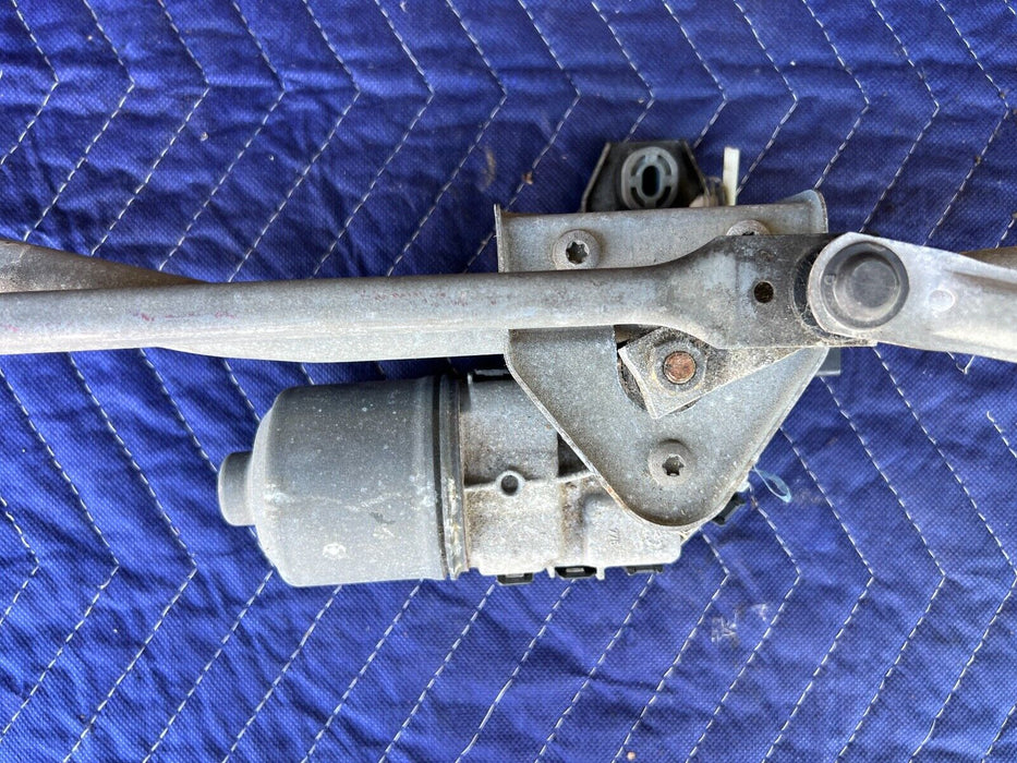 2003-2009 Audi S4 B6 B7 8E Bosch Windshield Wiper Motor 8E1955119BOY OEM #664EM