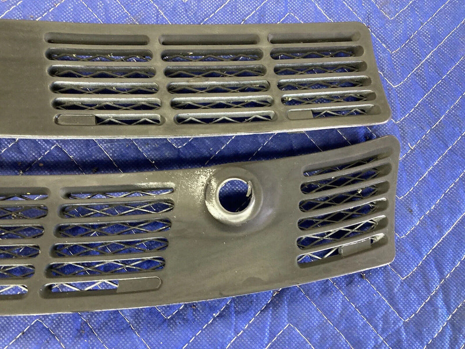 1982-1994 BMW E30 318i 325i Windshield Cowl Vents Right Left Pair OEM #2467M