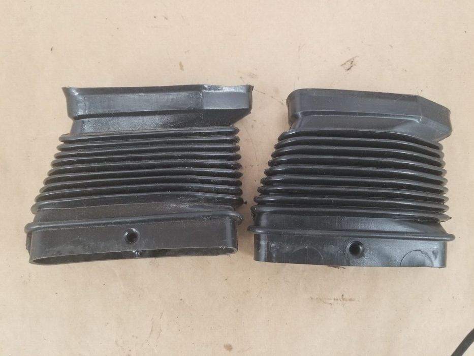 1984-93 BMW E30 318i 325i  1370635 HEATER AC DASH VENT DUCTS AIR OEM #CN572