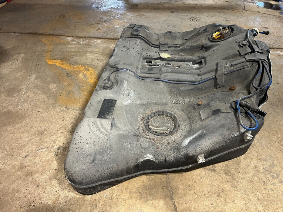 2005 2006 2007 Volvo S60R S60 V70R Gas Fuel Petrol Tank Assembly OEM #1305EM