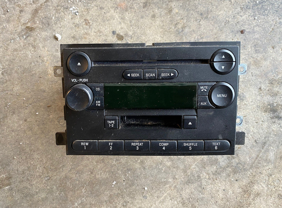 2005-2006 Ford F-150 Am Fm Cd Player Radio Receiver 5L3T-18C868-AC #364E