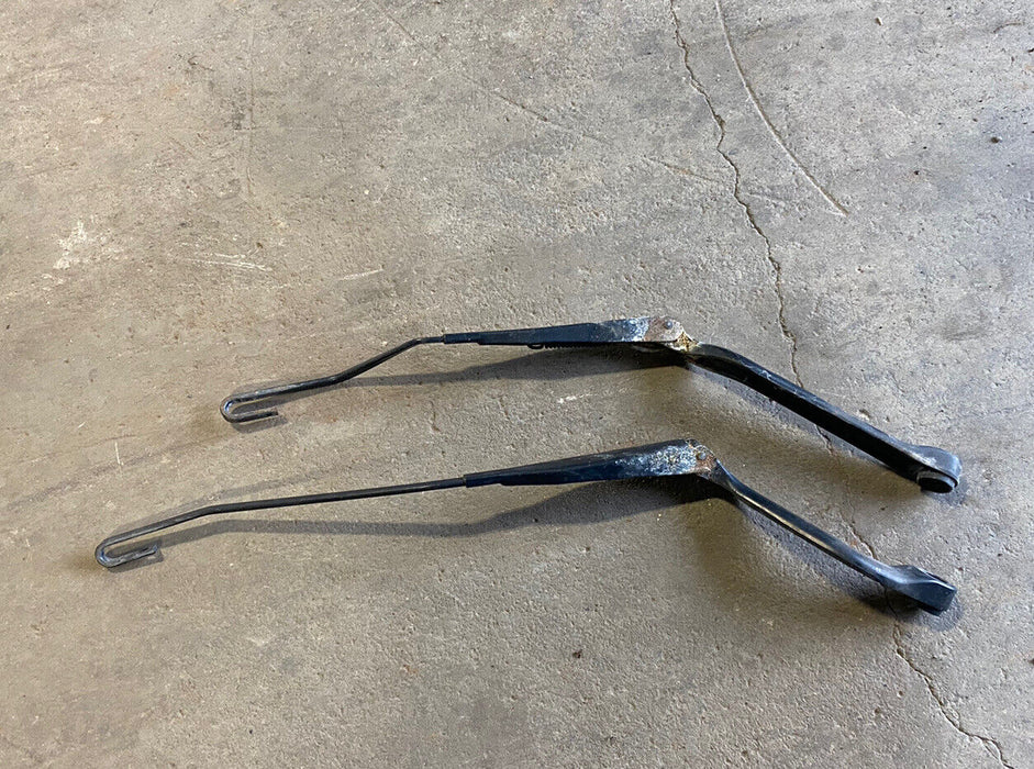 1998-2000 Volvo V70 V70R S70 C70 V70XC Windshield Wiper Arms OEM L & R #1042E