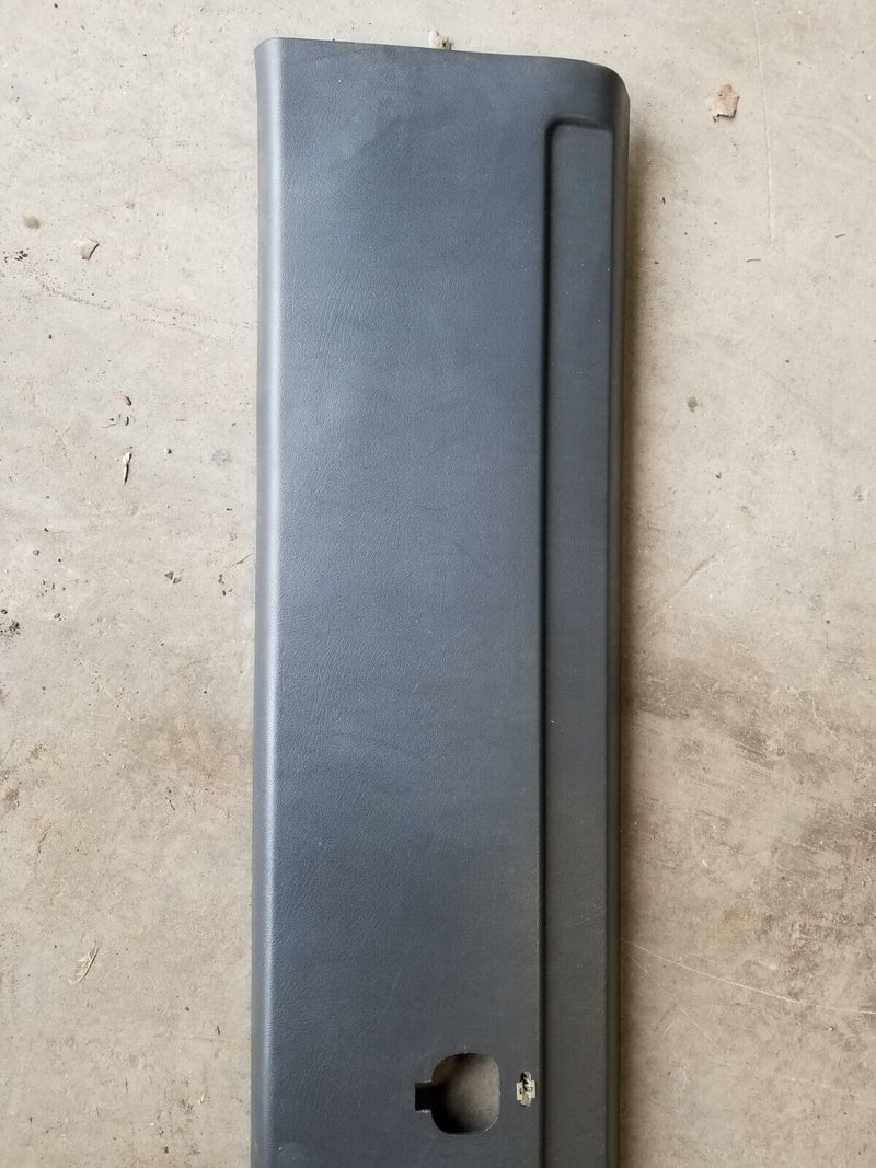 1999-2007 CHEVY 1500 SILVERADO SIERRA PICKUP EX 15772033 REAR WINDOW TRIM #790CN