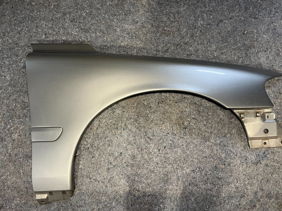 2005-2007 Volvo S60R V70R Front RH Passenger Silver Fender Panel OEM #1286EM