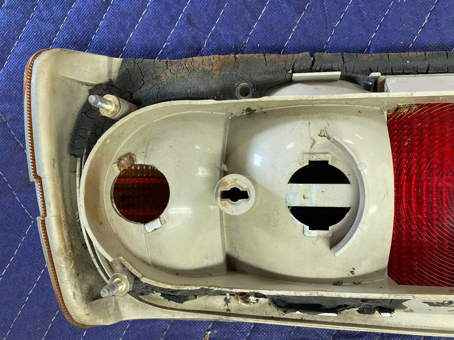 1982-1994 BMW E30 318i 325i Left Tail Light Housing Driver Side  1368823 #2484M