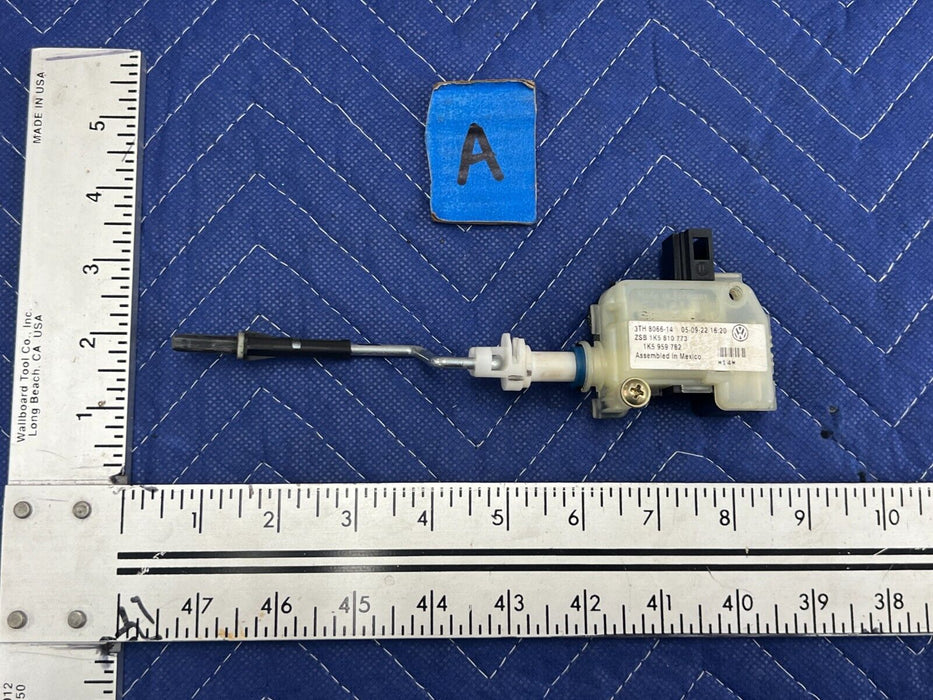 2006-2010 VW Jetta 2.5L Fuel Gas Door Lock Release Actuator 1K5959782 OEM #79MC