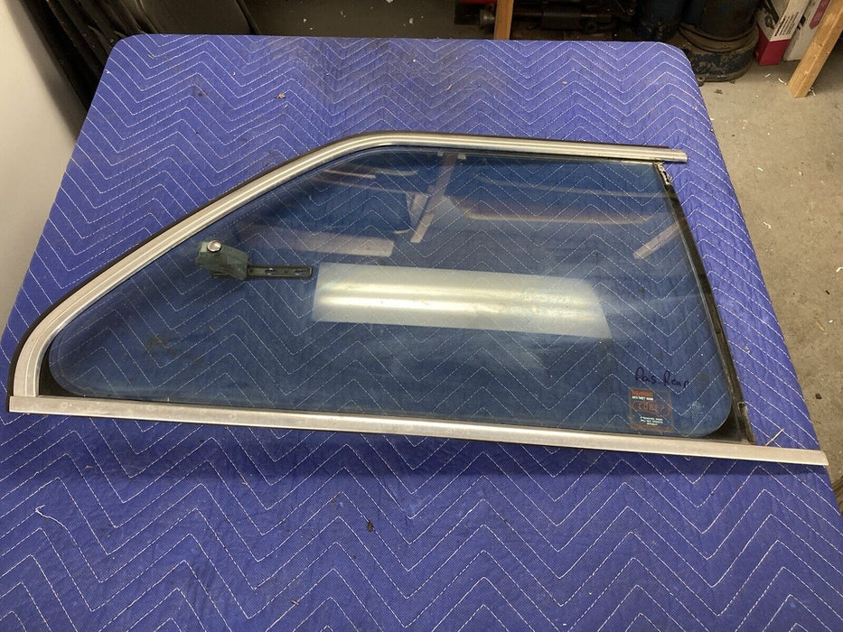 1984-1991 BMW 318i 325i E30 Passenger Rear Window Coupe Right Glass OEM #2582M