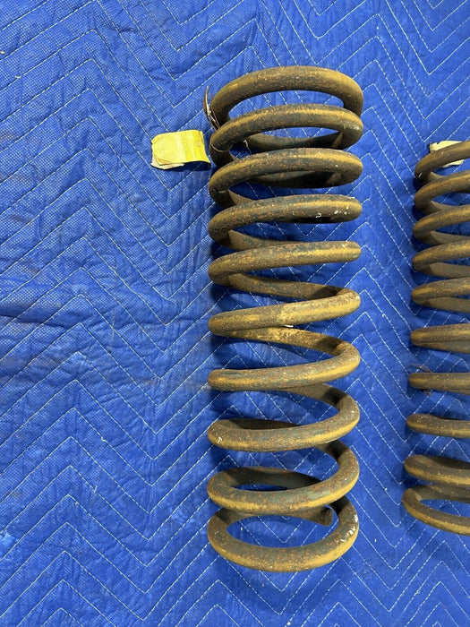 1968-1972 Corvette C3 GM 3931826 Front Coil Spring Pair w/AC 427 454 HV #3306E