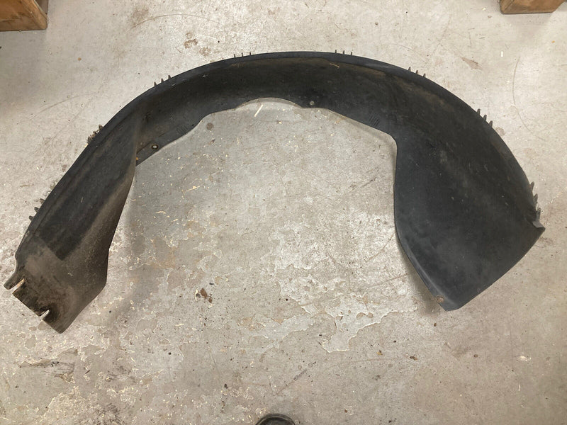 1975-1985 Volvo 242 240 244 245 Passenger Front Fender Liner Right OEM #1727M