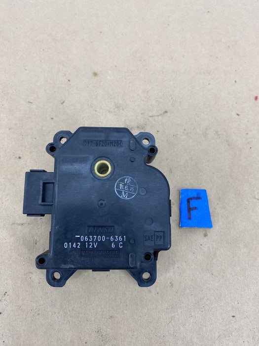 1997-2001 Lexus ES300 AC Heater Damper Actuator Control Motor 063700-6361 #2408E