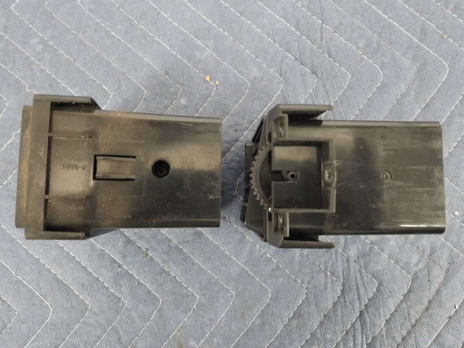 Volvo 240 244 245 Left & Right Outer Heat AC Dash Vents Pair Black OEM #2613E