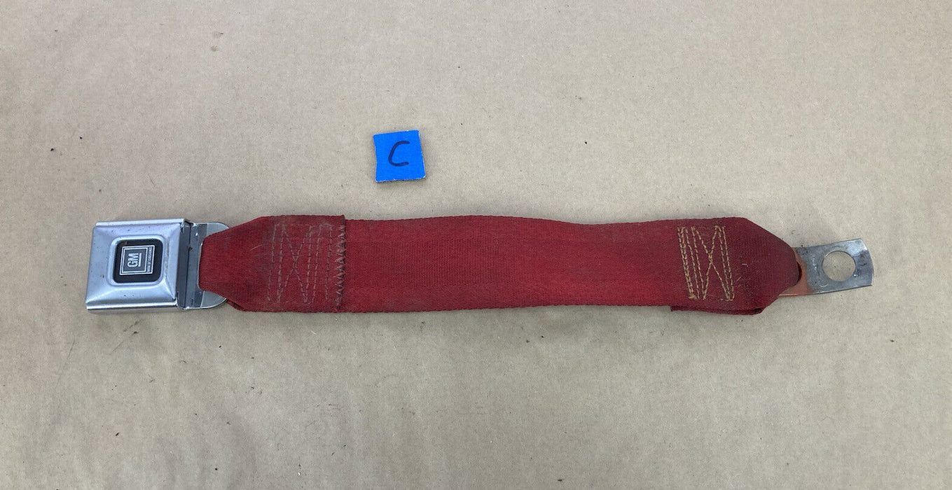 1976-1979 Cadillac Seville Rear Seat Belt Buckle Red Bench GM  OEM #1799M